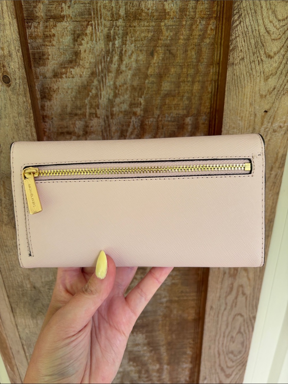 Michael Kors Pale Pink Saffiano Continental Wallet with Gold Logo - Picture 3 of 3